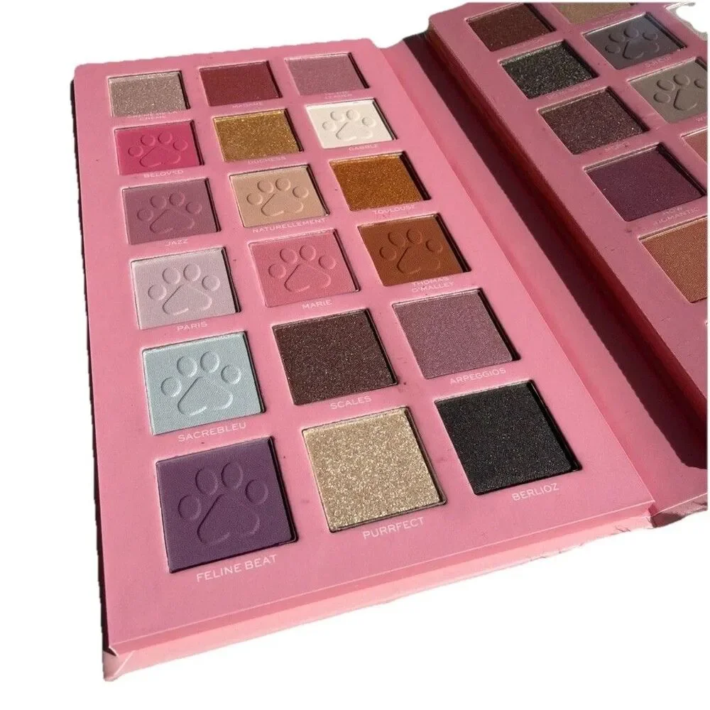 I Heart Revolution x Disney's The Aristocats Marie Stay Sassy Eye Shadow Palette